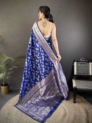 Blue floral woven design zari banarasi saree 3