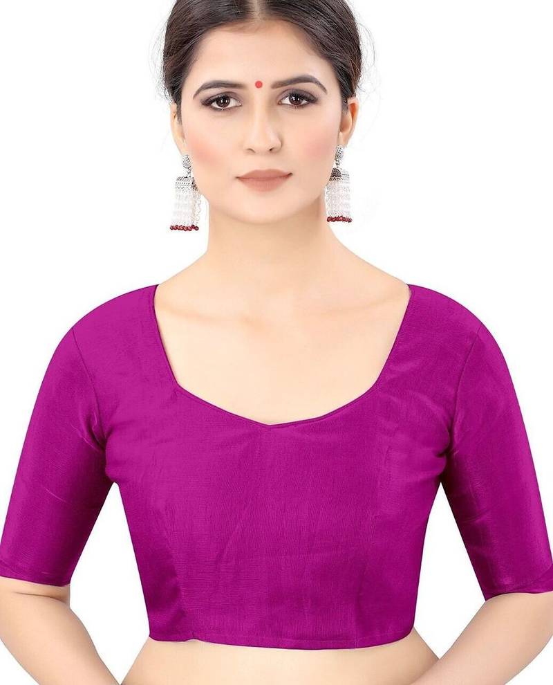 Magenta embellished sequinned saree