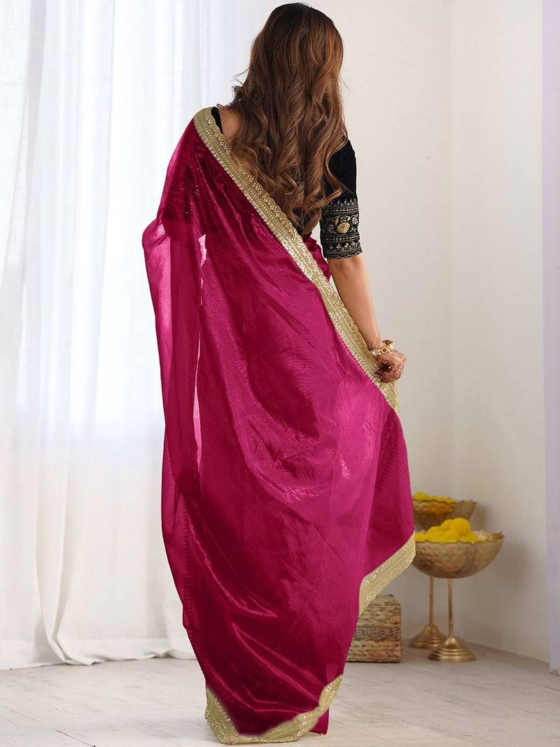 Red embellished sequinned saree with blouse piece