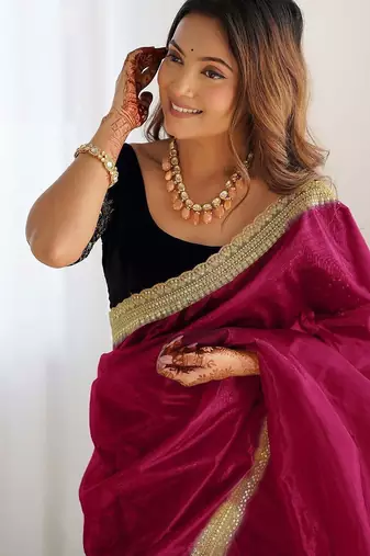 Red embellished sequinned saree with blouse piece