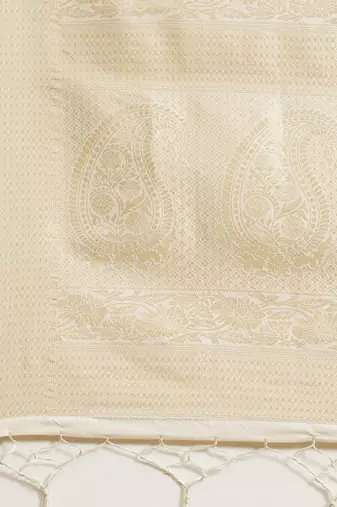Cream cream-coloured & gold-toned paisley zari silk blend kanjeevaram saree