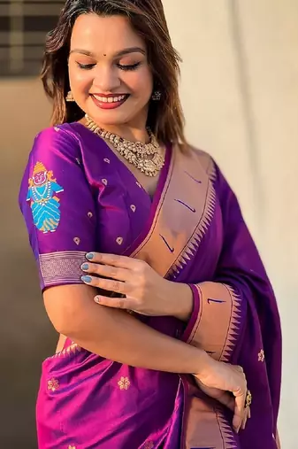 Magenta magenta paithani sarees