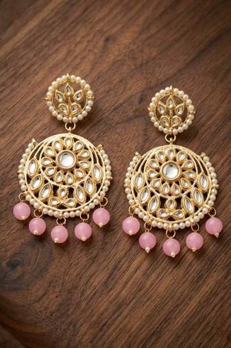 Light pink kundan earrings