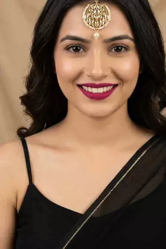 White kundan maangtika