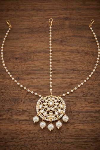 White pearl kundan mathapatti