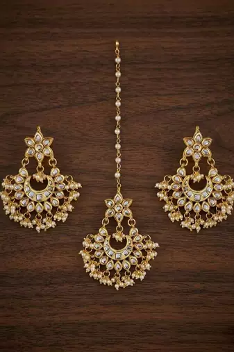 Kundan bridal chandbali earrings with maangtika set