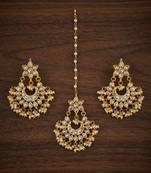 Kundan bridal chandbali earrings with maangtika set