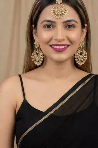 Kundan bridal chandbali earrings with maangtika set