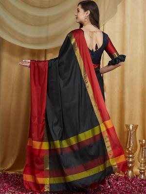 Black colourblocked zari silk cotton banarasi saree 4