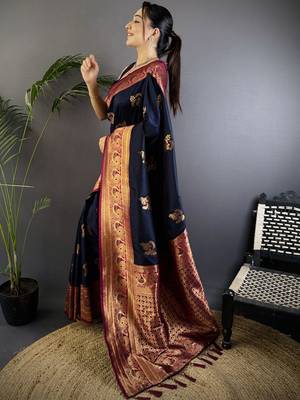 Navy blue navy blue banarasi silk zari meenakari weaving saree with contrast blouse piece 2