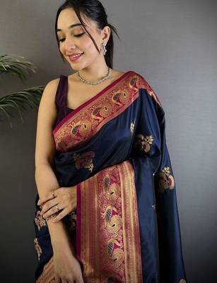 Navy blue navy blue banarasi silk zari meenakari weaving saree with contrast blouse piece 4