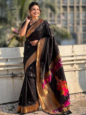 Black woven design zari silk blend paithani saree 4