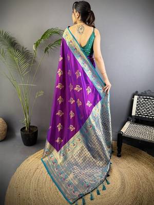 Purple purple banarasi silk zari meenakari weaving saree with contrast blouse piece 3