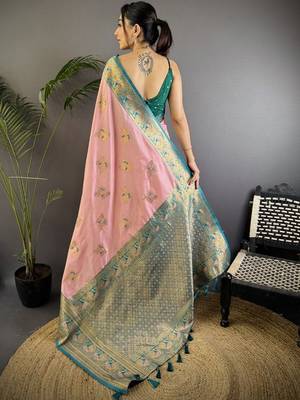 Pink pink banarasi silk zari meenakari weaving saree with contrast blouse piece 3