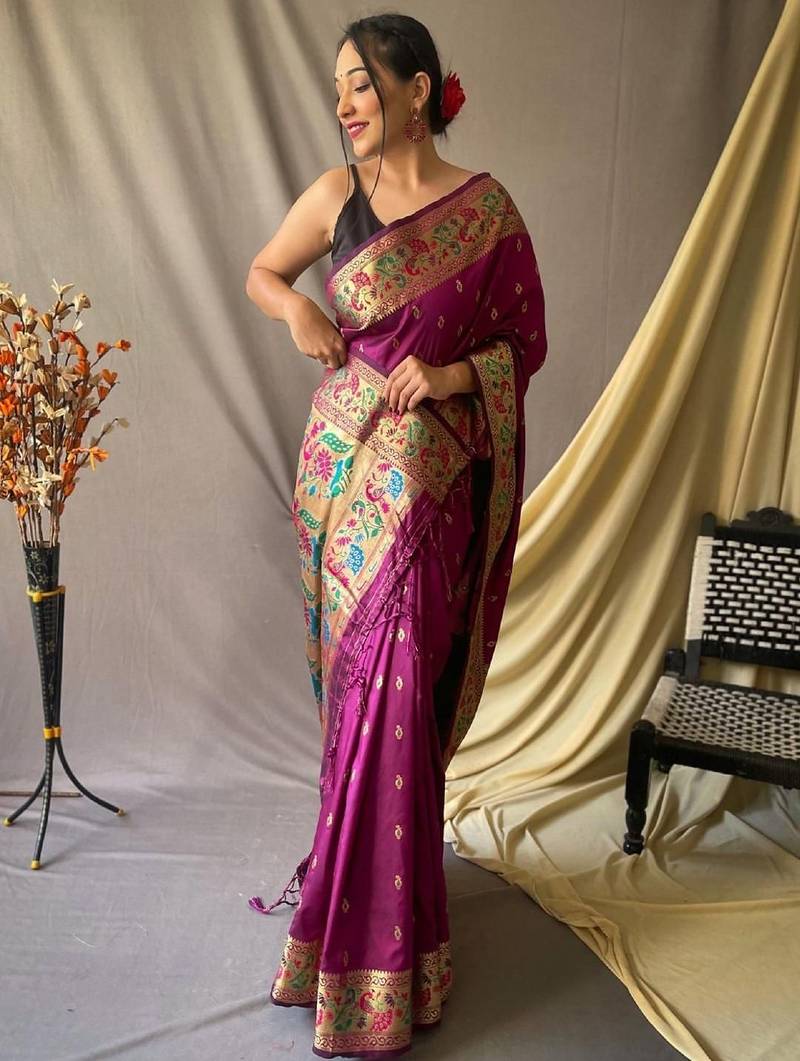 Purple purple silk blend woven design sarees