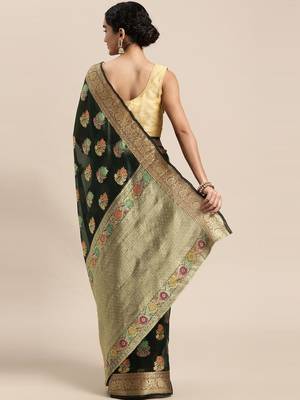 Green ethnic motifs zari organza banarasi saree 3