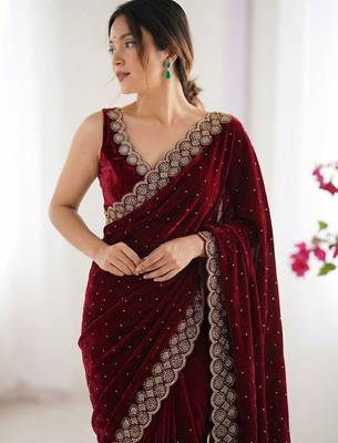 Maroon embellished embroidered silk blend heavy work saree 3