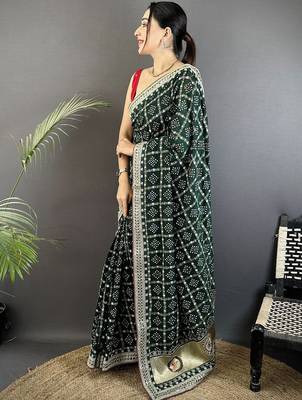 Green bandhani embroidered silk blend heavy work bandhani saree 2