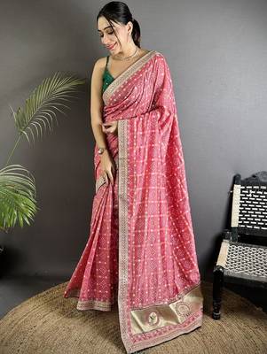 Pink bandhani zari silk blend handloom bandhani saree 1