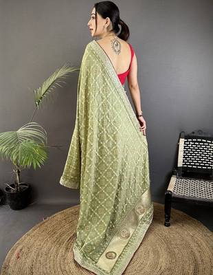 Green embellished beads and stones silk blend heavy work bandhani saree 3