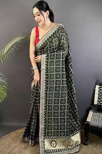 Green sequinned silk blend handloom bandhani saree