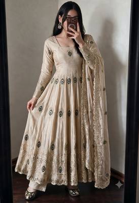 Beige silk blend embroidered anarkali kurta set with pant and dupatta 1