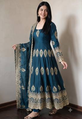 Blue silk blend embroidered anarkali kurta set with pant and dupatta 3