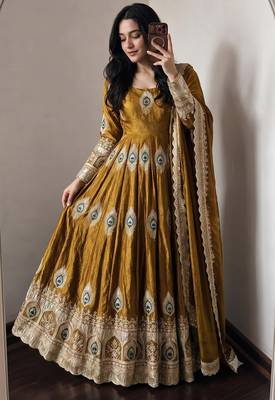 Gold  silk blend embroidered anarkali kurta set with pant and dupatta 3