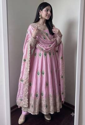 Light pink silk blend embroidered anarkali kurta set with pant and dupatta 2