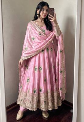 Light pink silk blend embroidered anarkali kurta set with pant and dupatta 3