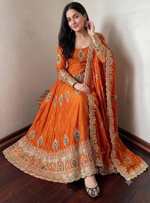 Orange  silk blend embroidered anarkali kurta set with pant and dupatta 2