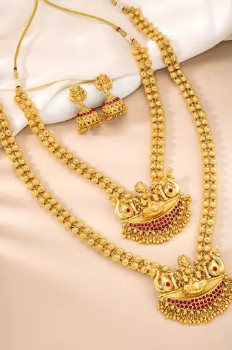 Women's synthetic stone studded south set necklace earrings jewelry set