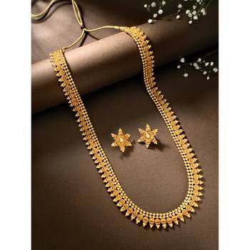 Women's gold toned long maharani haar necklace with stud earrings south 2