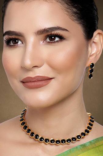 Women's faux kundan choker necklace bharatanatyam jewelry set with earrings