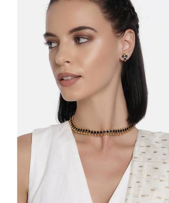 Women's black choker necklace with stud earrings for women temple 1