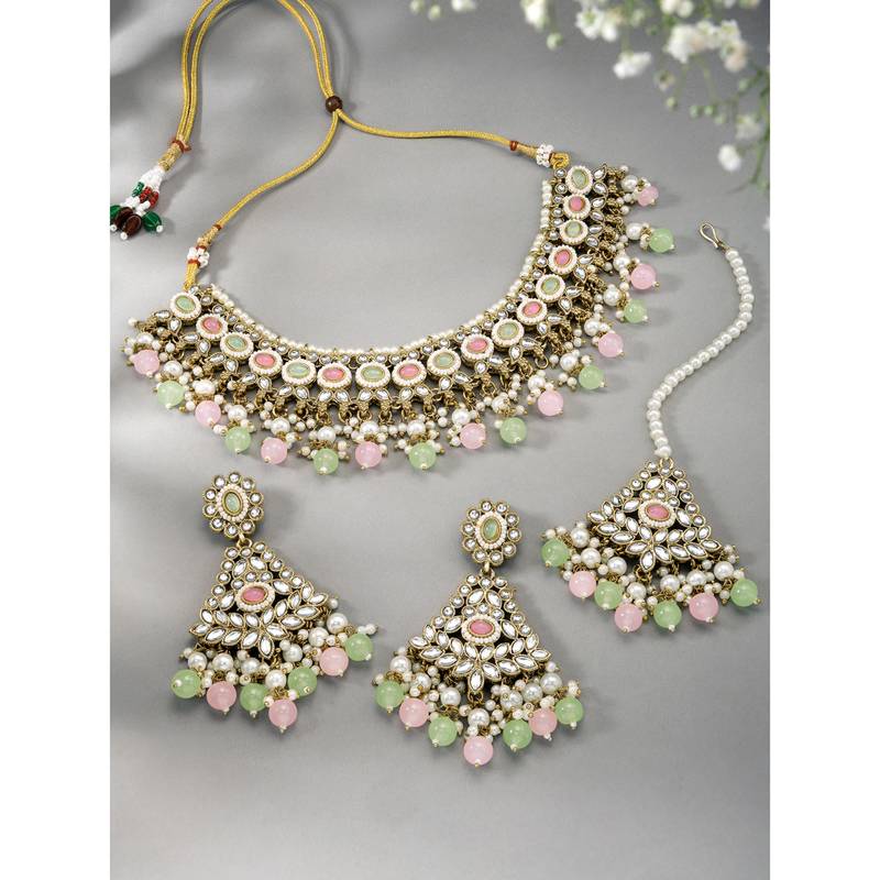 Women's kundan choker necklace dangle earrings & maangtikka bharatanatyam