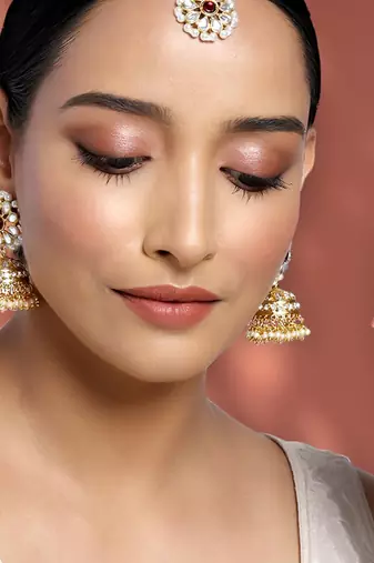 Women's kundan pearl jhumki earrings with maang tikka bollywood jewelry set