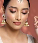 Women's kundan pearl jhumki earrings with maang tikka bollywood jewelry set