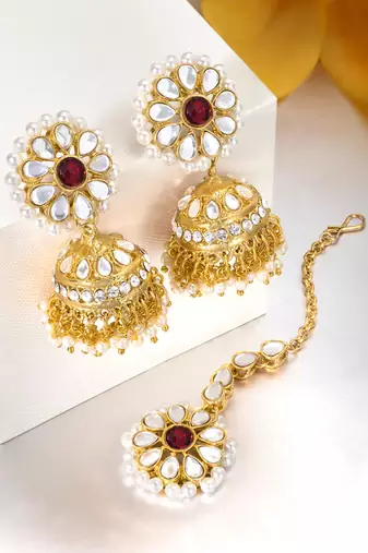 Women's kundan pearl jhumki earrings with maang tikka bollywood jewelry set