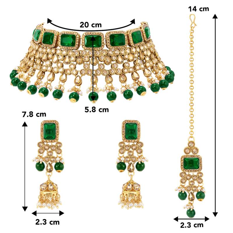 Women's green kundan studded choker necklace earrings maang tikka