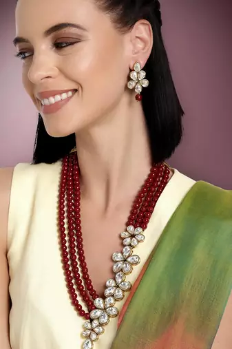Women's floral crystal pearl necklace with drop earrings jewelry set