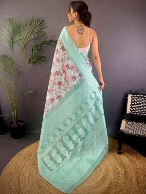 White floral zari silk blend handloom banarasi saree 3