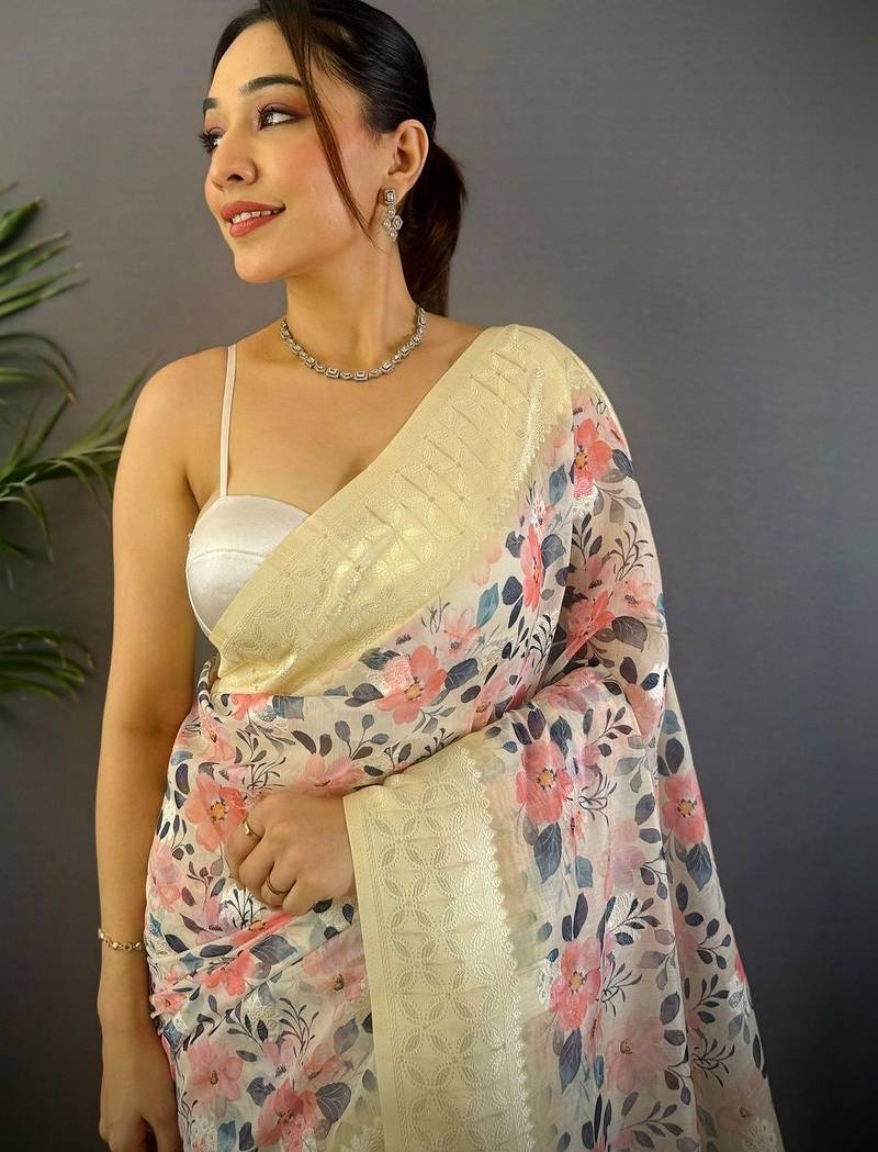 Multicolor floral zari silk blend banarasi saree