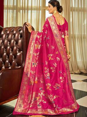 Pink floral woven design zari silk blend saree 2