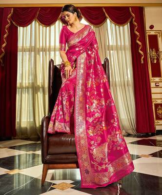 Pink floral woven design zari silk blend saree 4