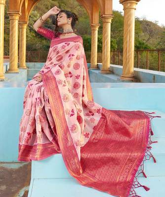 Pink floral woven design zari saree 4