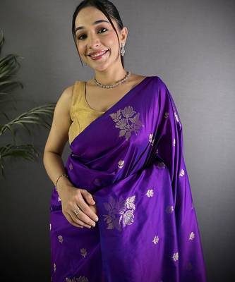 Violet ethnic motifs woven design zari saree 4