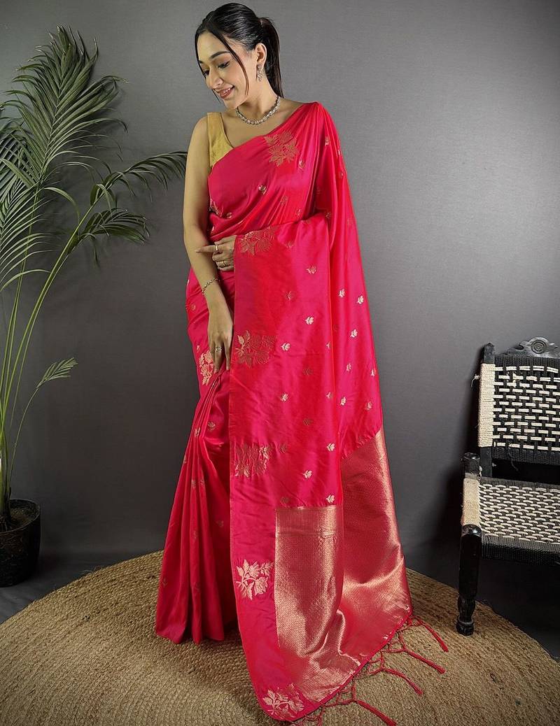 Magenta ethnic motifs woven design zari saree