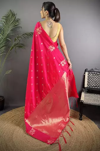 Magenta ethnic motifs woven design zari saree