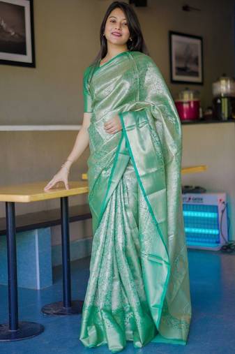 Green floral zari silk blend saree
